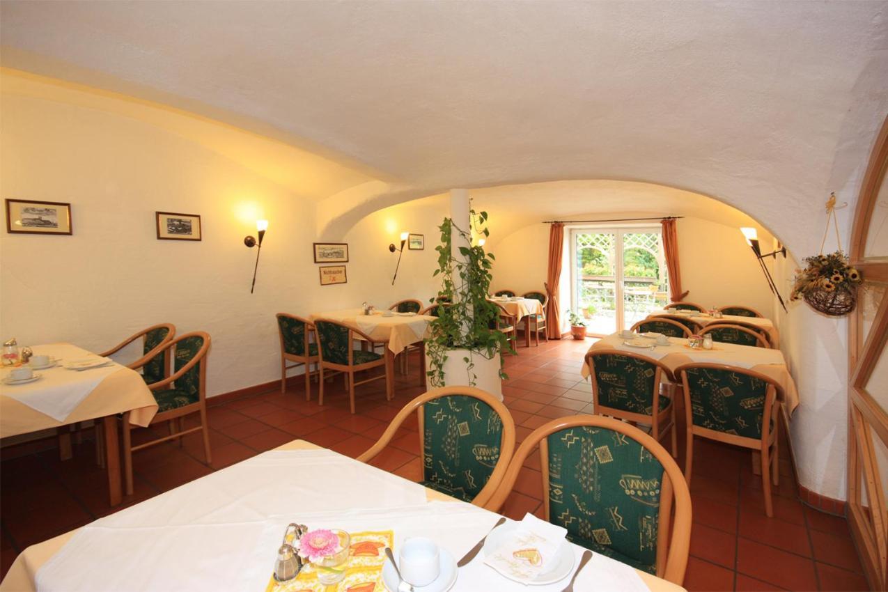 Hotel Trasen Waldkraiburg Bagian luar foto