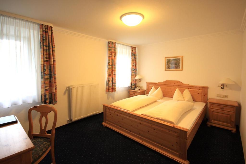 Hotel Trasen Waldkraiburg Bagian luar foto